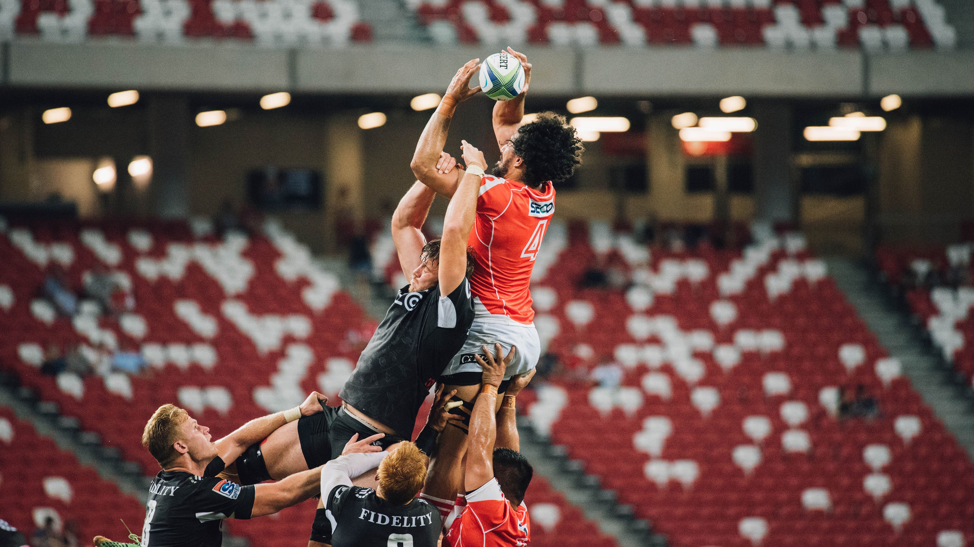 伦纳德关键战不手软，广东队粉碎黄蜂，当篮球精神跨越山海